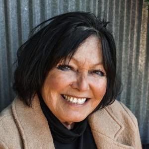 Meet your Posher, Carla